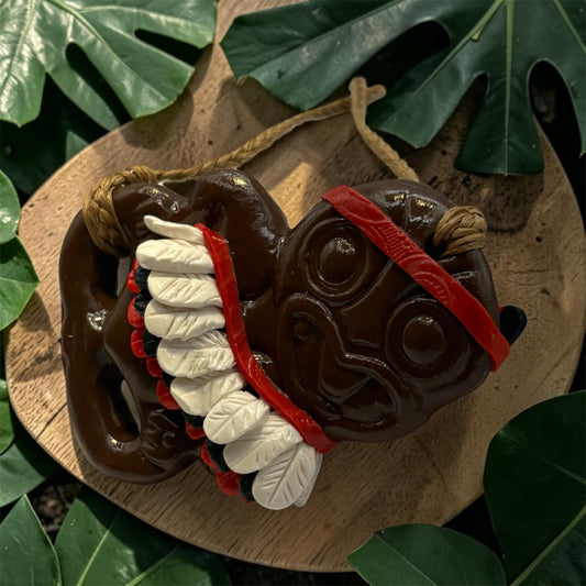 Hei Tiki – Kākahu