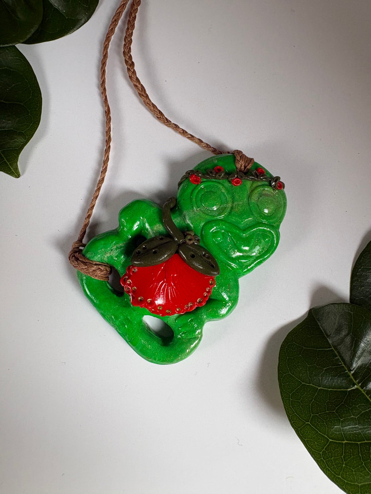 Hei Tiki – Pōhutukawa