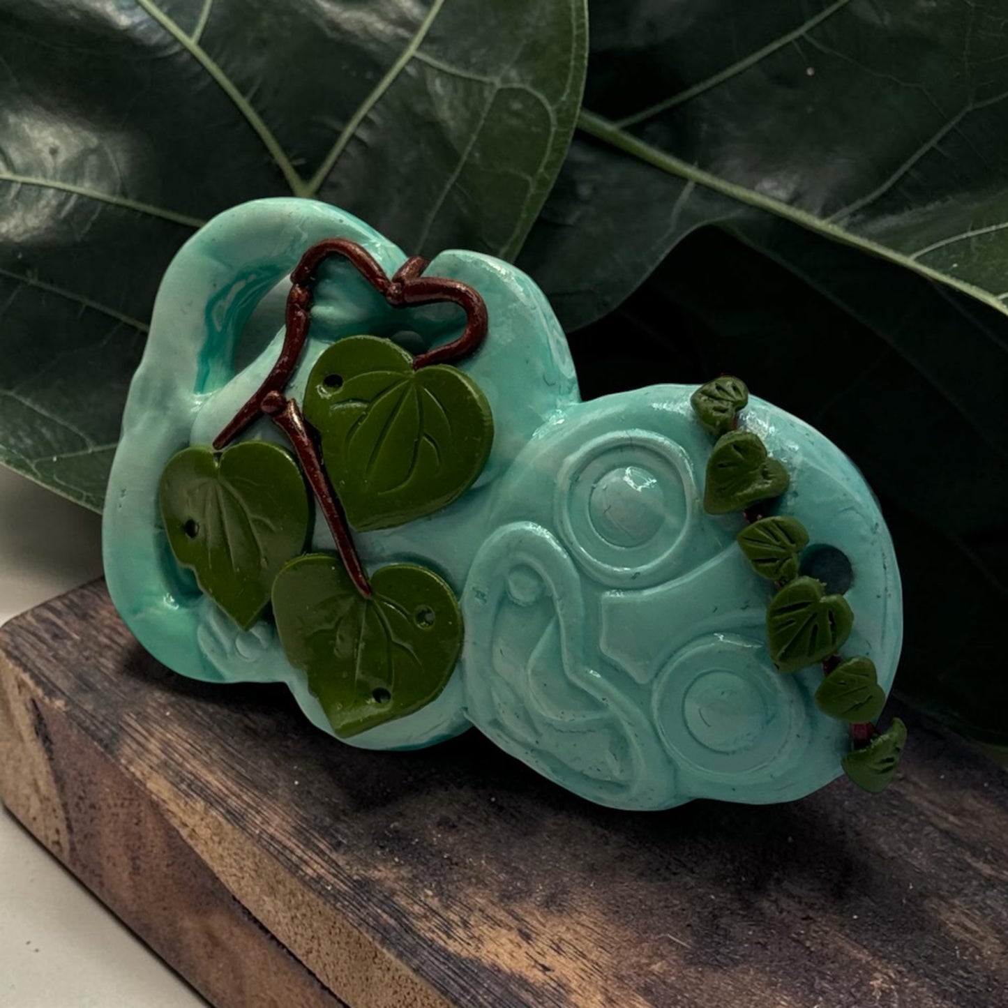 Hei Tiki – Kawakawa